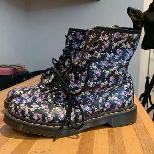 Floral Dr. Martens size 7
